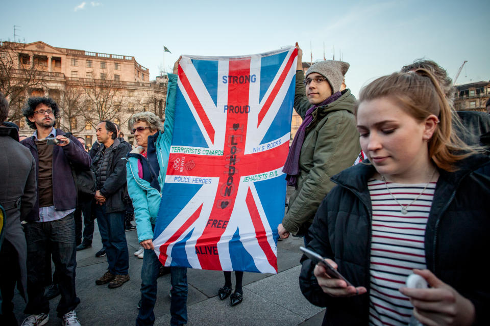 Vigilia en la Plaza de Trafalgar por las víctimas de ataque terrorista