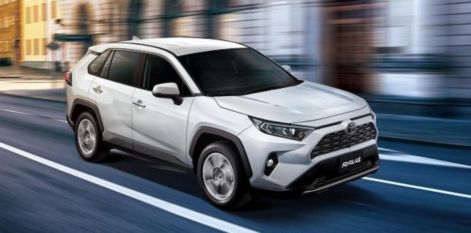 Toyota RAV4 從 10 月開始，已經連續兩個月繳出超過 3,000 以上的訂單，氣勢正旺。
