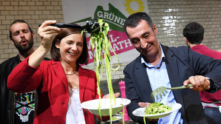 Zwei Tage vor der Bundestagswahl laden Grüne, Linke und die FDP zum Wahlkampfendspurt. Alle wollen als drittstärkste Partei in den Bundestag einziehen. Und alle haben das gleiche Horrorszenario vor Augen.