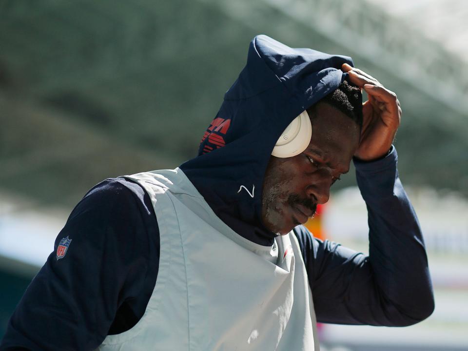 Antonio Brown warms up ahead of a game against the Miami Dolphins.