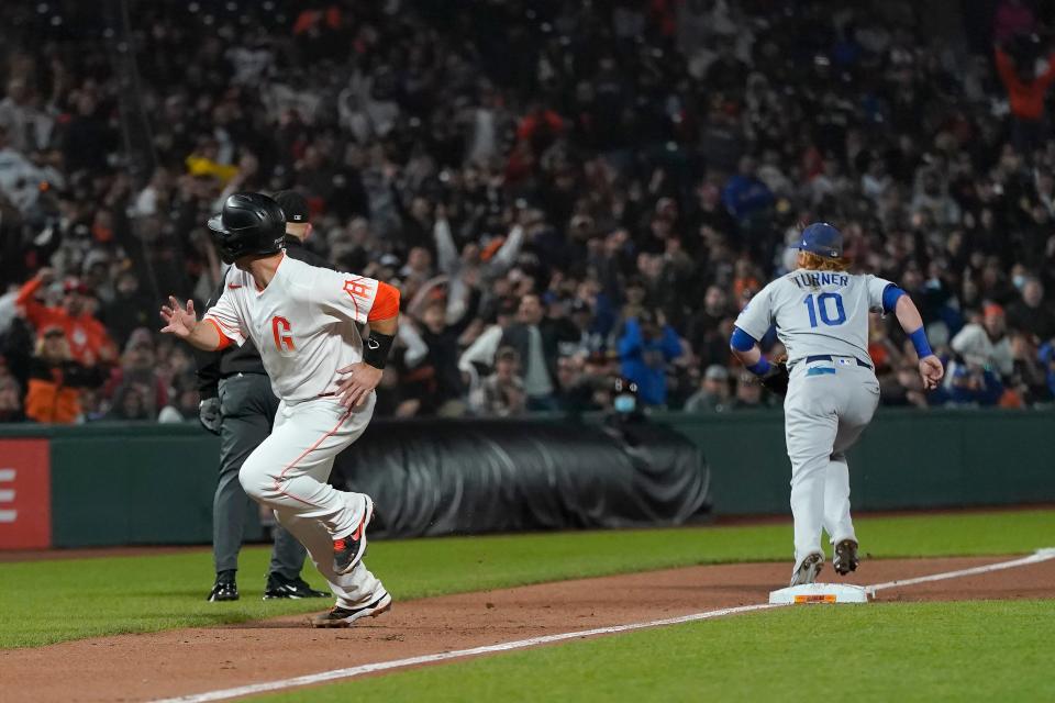 DODGERS-GIGANTES (AP)