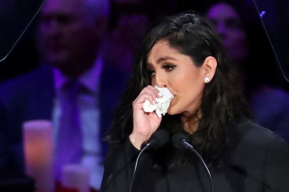 Vanessa Laine Bryant reacts during a public memorial (REUTERS)