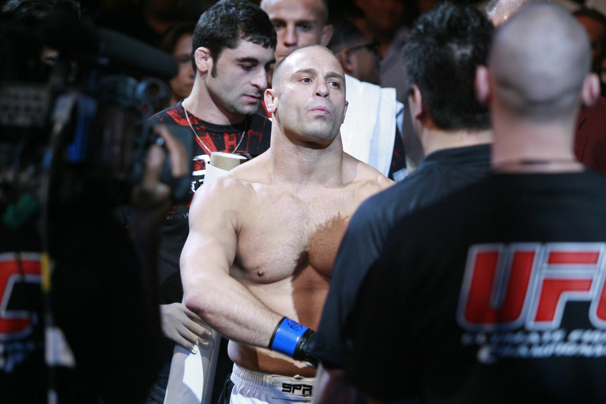Now we know for sure: Matt Serra is a bad person to start a fight with in a restaurant. (AP Photo)