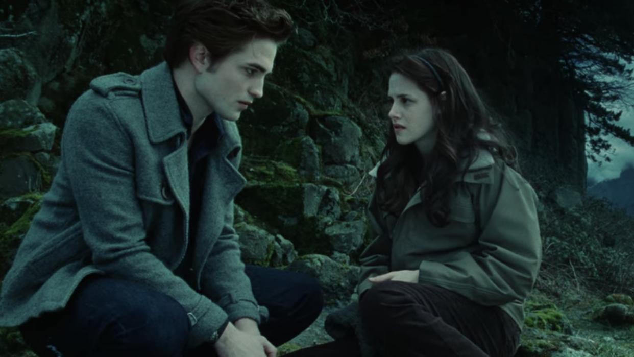  Robert Pattinson and Kristen Stewart as Edward and Bella in Twilight. 