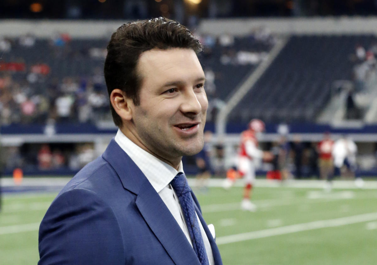 Romo Leaving NFL For CBS, Replacing Simms - Sports Media Watch