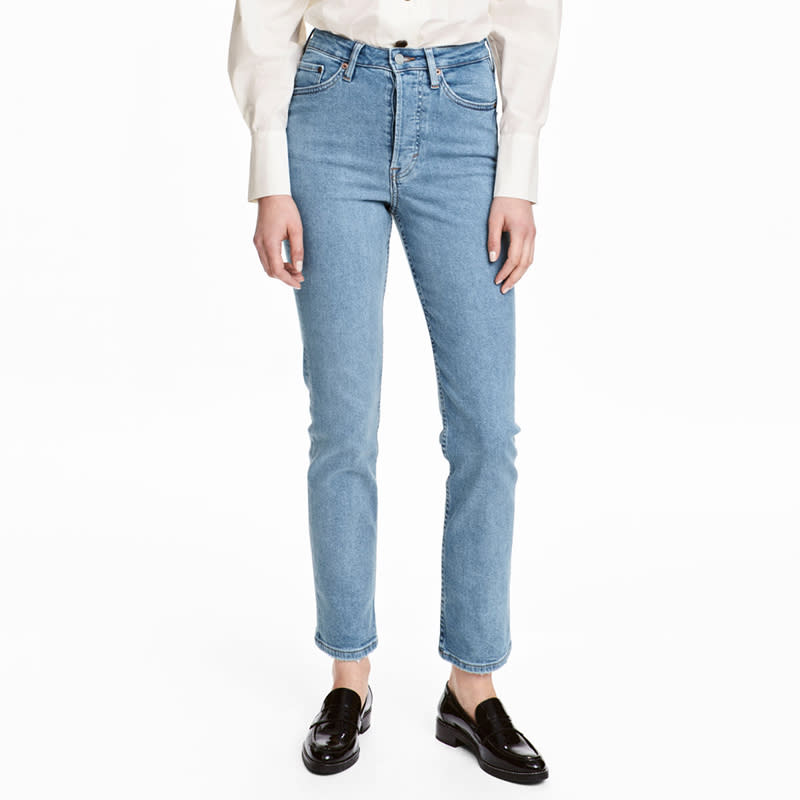 <p>The perfect modern Mom jean.</p> <p><a rel="nofollow noopener" href="https://rstyle.me/n/cwubbwchdw" target="_blank" data-ylk="slk:H&M Vintage Jeans, $23;elm:context_link;itc:0;sec:content-canvas" class="link ">H&M Vintage Jeans, $23</a></p>