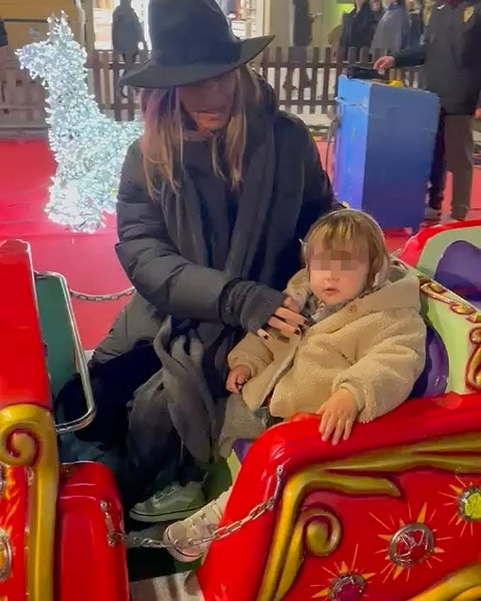 María Amores con su hija Marieta