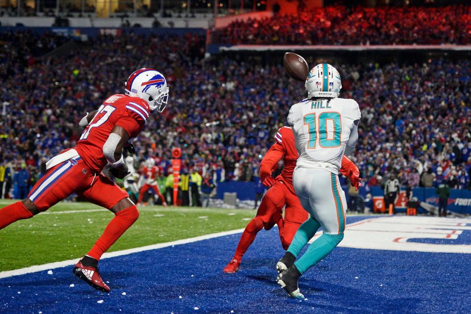 Tyreek Hill and the Dolphins bring the hottest offense in the NFL to Orchard Park Sunday afternoon.