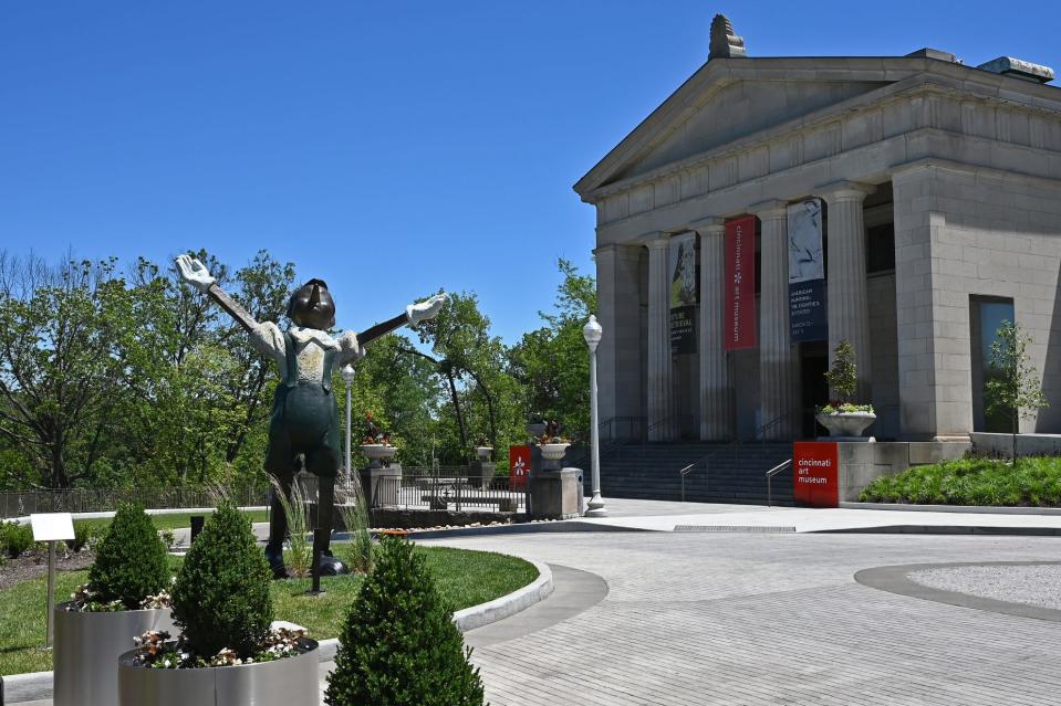 Cincinnati Art Museum offers a unique, serene backdrop to pop an important question.