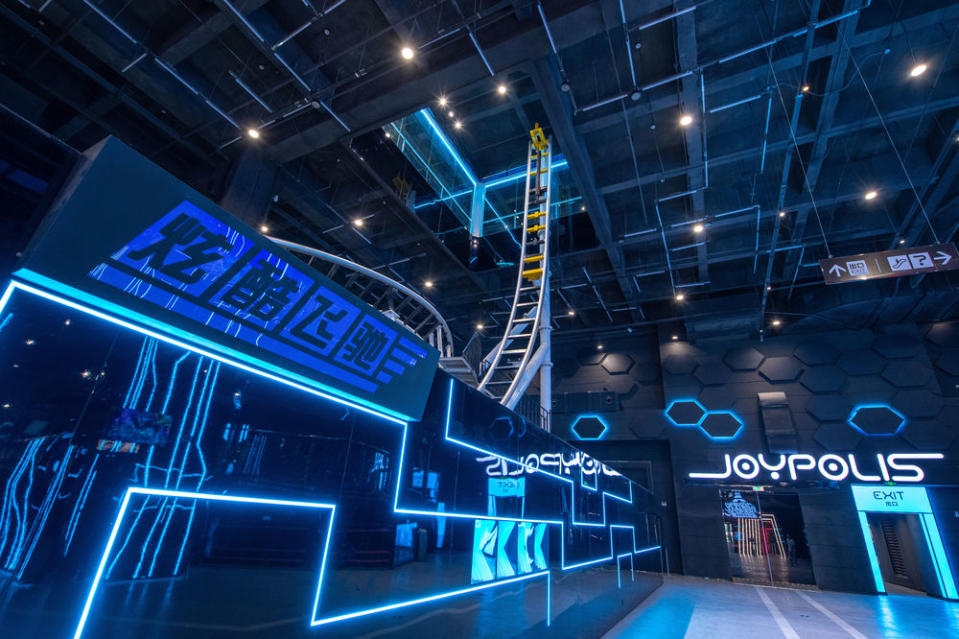 廣州好去處｜全球最大18萬呎室內遊樂場JOYPOLIS！廣州最長室內過山車、1:1還原頭文字D賽車、變形金剛360旋轉艙