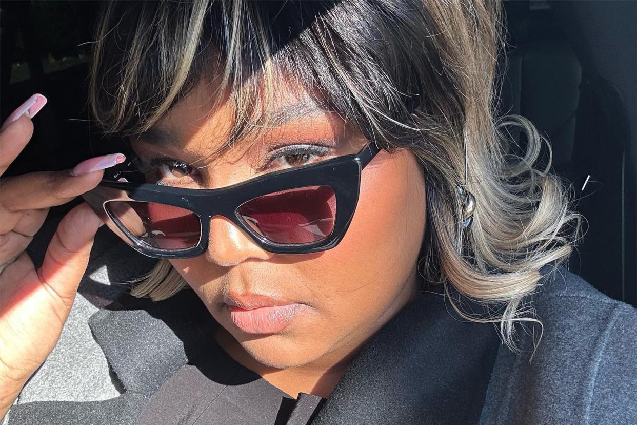 Lizzo debuts new bob haircut