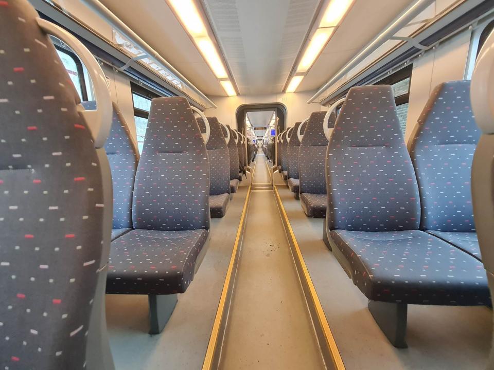 luxembourg to belgium train