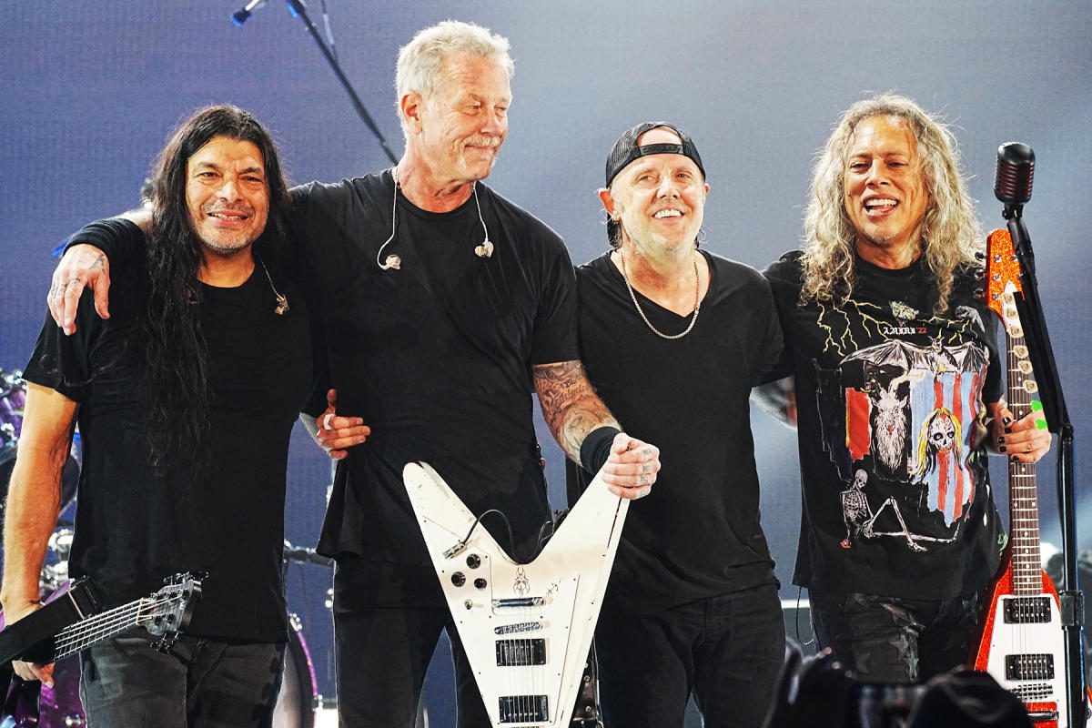 2023 Metallica 72 Seasons Black Jersey Large Shirt North America Tour  Concert