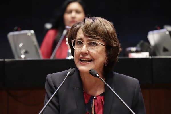 Senadora Patricia Mercado Castro durante una intervención