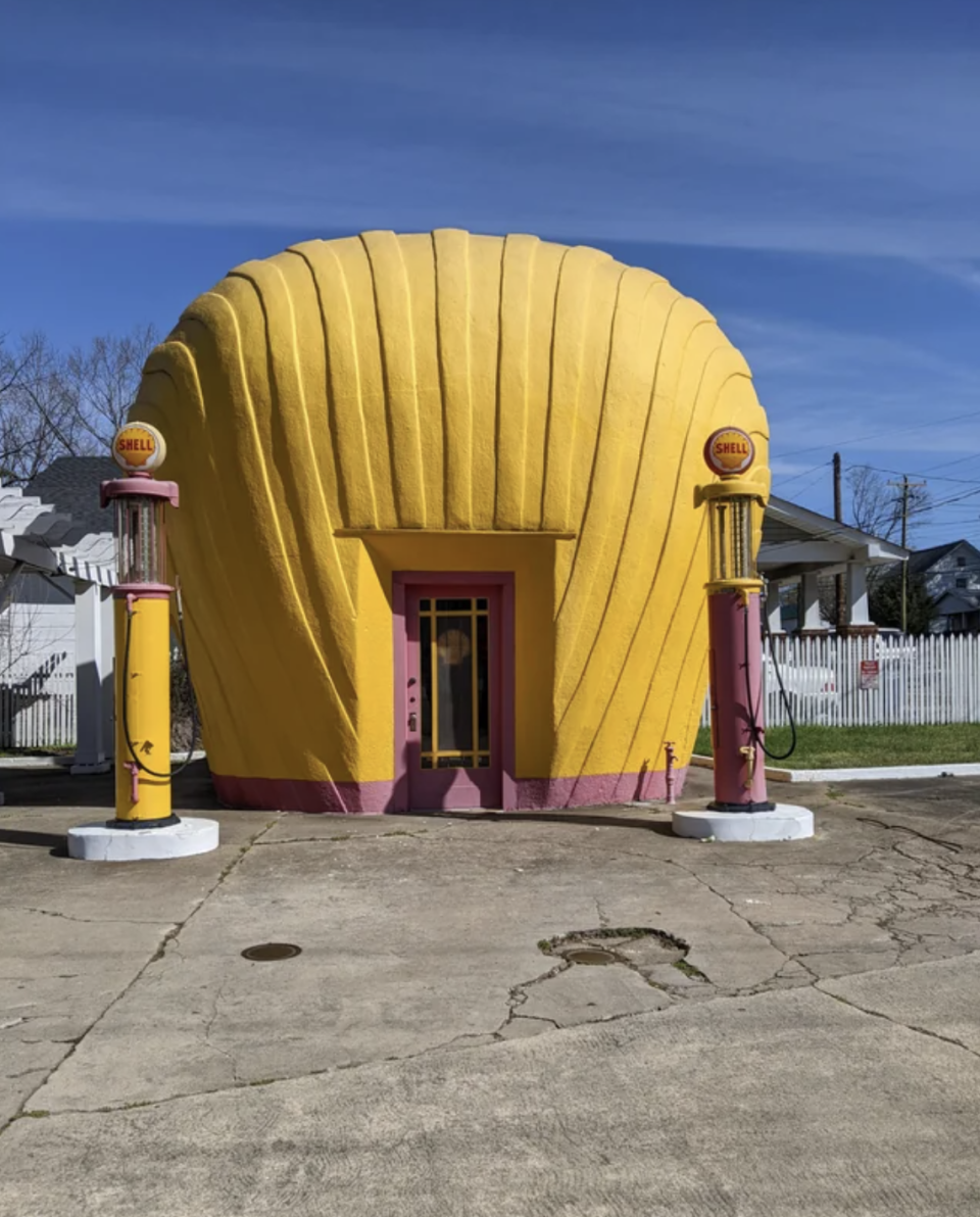 An abandoned Shell station