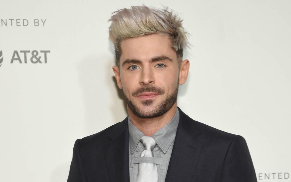 Auch für Zac Efron war der Dreh einer Sexszene mit Heather Graham für das Drama "Um jeden Preis" ein "surreales" Erlebnis: "Ich war nervös, weil ich seit ich denken kann, in sie verliebt bin!", sagte er der "New York Post". (Bild: Dimitrios Kambouris/Getty Images for Tribeca Film Festival)