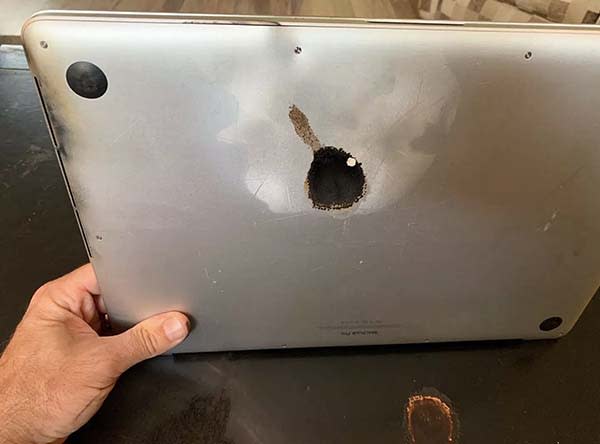 MacBook Pro 罕有發生電池大爆炸！外殼全面薰黑！