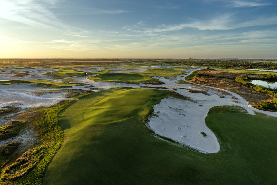 Streamsong Black