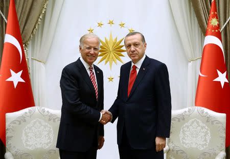 Turkish President Tayyip Erdogan (R) meets with U.S. Vice President Joe Biden at the Presidential Palace in Ankara, Turkey, August 24, 2016. Kayhan Ozer/Presidential Palace/Handout via REUTERS