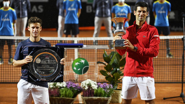 Tennis: Fans fume online as Italian Open title winners Djokovic and Halep  split by €10 in prize money