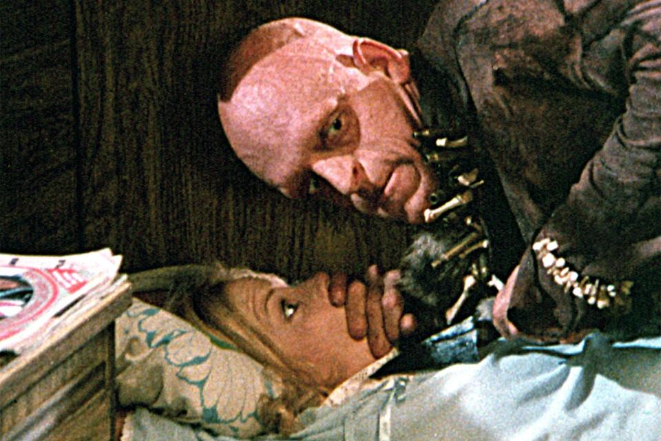 THE HILLS HAVE EYES, Susan Lanier, Michael Berryman, 1977