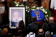 <p>A portrait of Queen Elizabeth is seen prior to commemorative ceremonies at Christ Church Cathedral, in Ottawa, Monday, Sept.19, 2022.</p> <p>(Photo by Adrian Wyld/Pool via REUTERS)</p> 