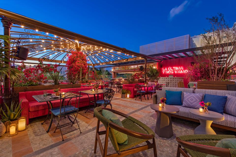 Serena rooftop bar and restaurant offers South Beach breezes and city views.