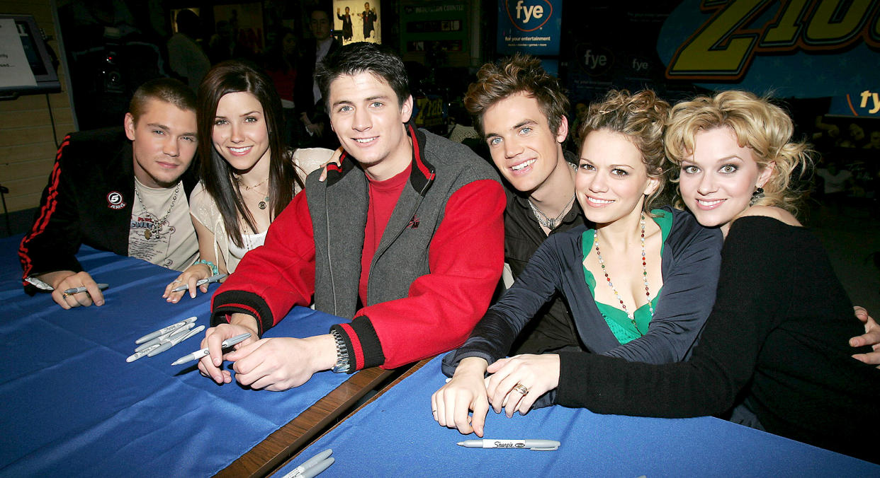 Chad Michael Murray, Sophia Bush, James Lafferty, Tyler Hilton, Bethany Joy Lenz and Hilarie Burton