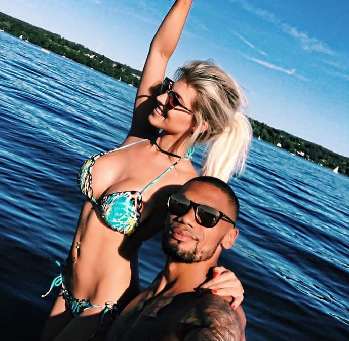 En su cuenta de Instagram Sarah Nowak se muestra una vez más felizmente enamorada, junto a Dominic Harrison, en esta ocasión bañándose en el Lago de Starnberg en Baviera, y – muy de paso – muestra también su cuerpo escultural. ¡Cualquiera lo tendría, si su novio es entrenador personal! (Foto: Instagram/sarahnowak)