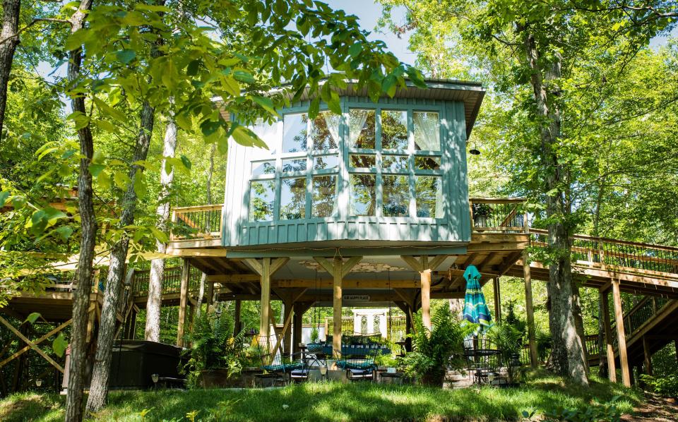 Sulfer Ridge, "Tennessee's first luxury treehouse" stands 15 feet in the air. Photo credit: Nancy Center.