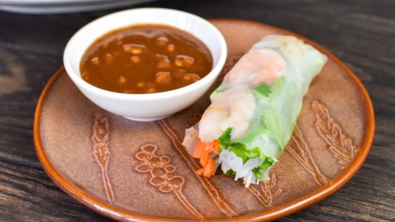 Shrimp spring roll