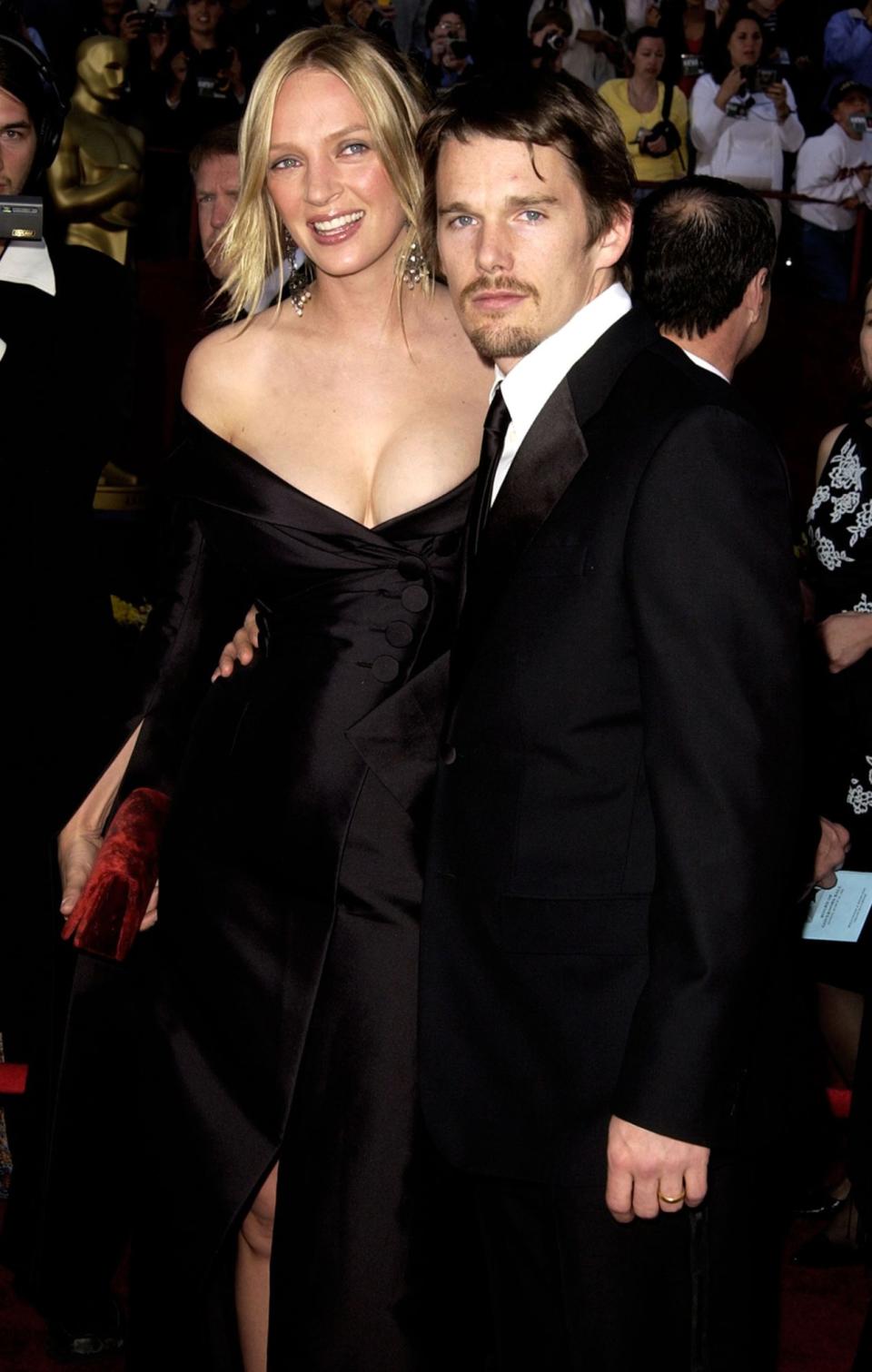 Uma Thurman and Ethan Hawke Arrive Arm-in-Arm