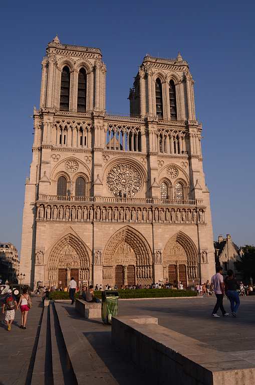 Notre Dame De Paris, France Standing tall and basking in the evening light, this 12th century Gothic cathedral lies on the Ile De La Cite, an island in the Siene in Paris. The church, which houses religious relics, has about 390 steps on top that take you across spiral staircases from where you can enjoy a panoramic view of Paris.