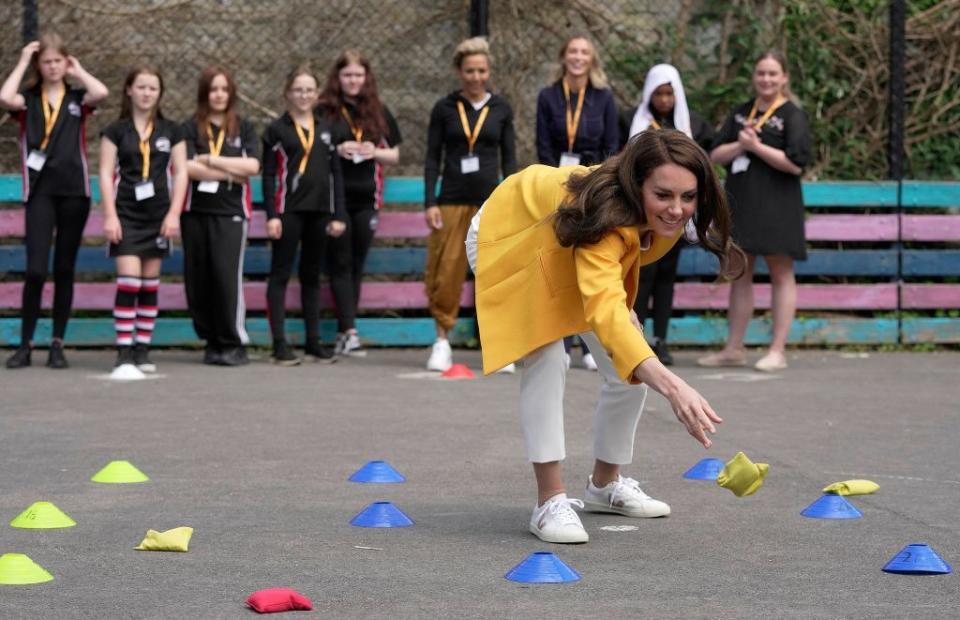 kate princess of wales yellow blazer