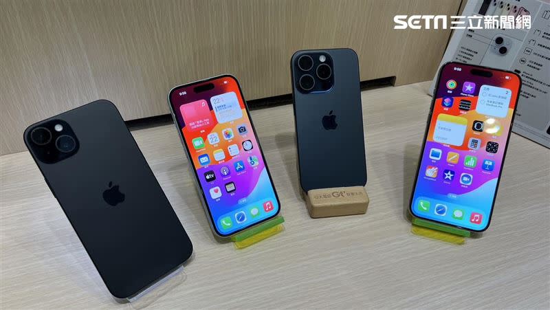  iPhone15新機正式開賣，外國記者列出「7個不買理由」。（圖／記者賴俊佑攝）