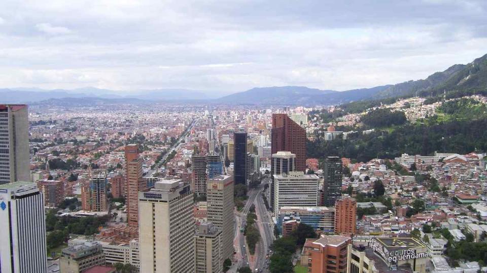 El pico y placa seguirá funcionando con normalidad en Bogotá, Foto: Julianza - Pixabay