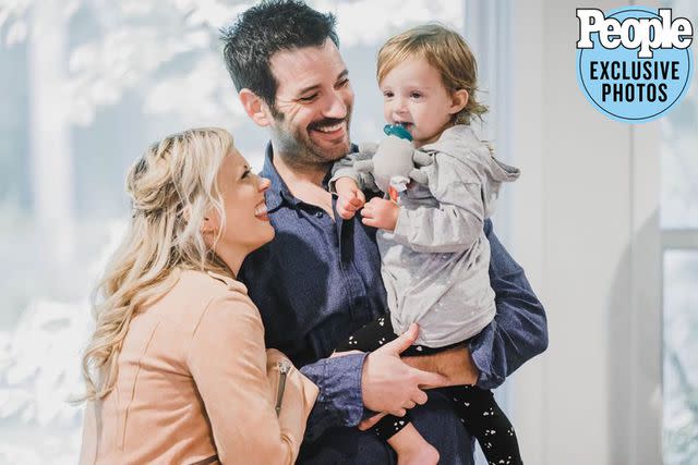 Michael Hull  Colin Donnell and Patti Murin with daughter Cecily