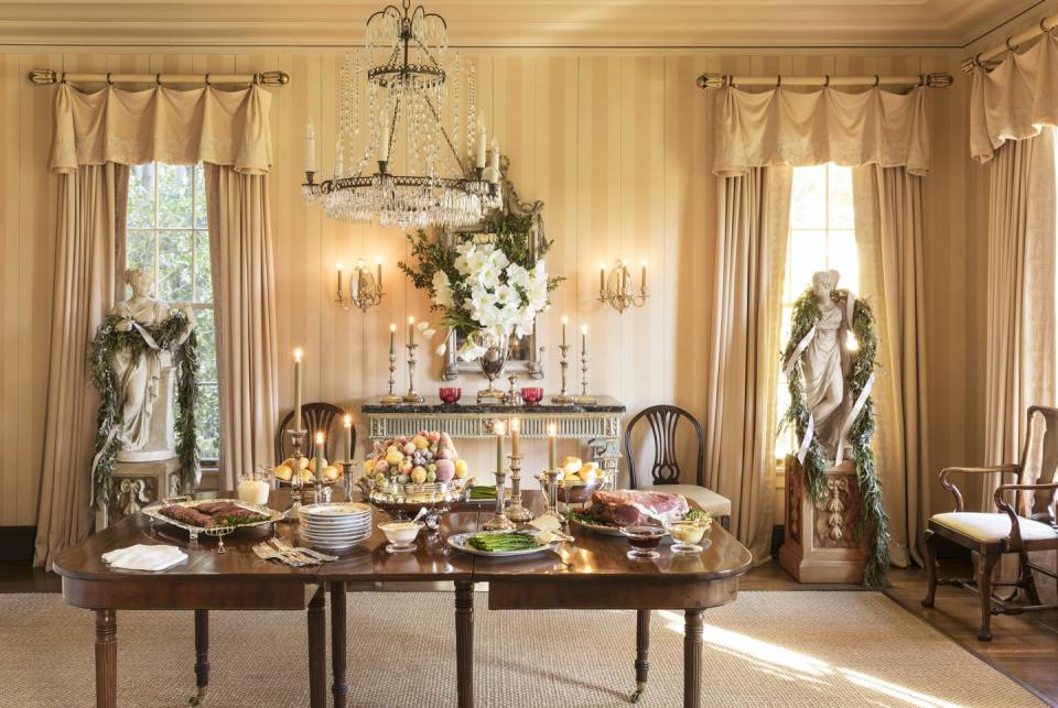 suzanne rheinstei los angeles christmas dining room