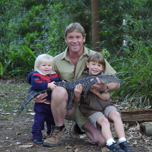 It's an outfit Steve Irwin made popular when appearing in his TV series Crocodile Hunter. Source: Instagram