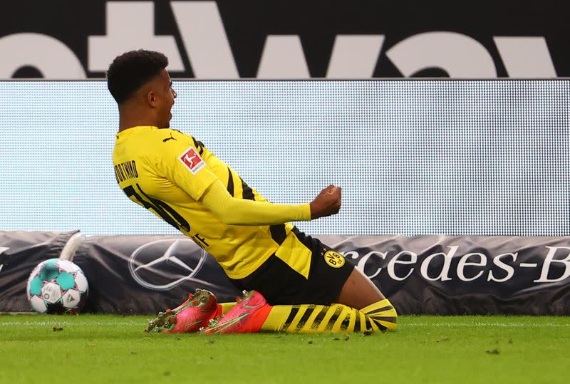 Bundesliga - VfB Stuttgart v Borussia Dortmund