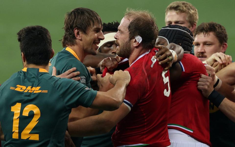 Eben Etzebeth of South Africa and British & Irish Lions captain Alun Wyn Jones confront each other during the 2nd Test between South Africa and the British & Irish Lions at FNB Stadium on July 31, 2021 in Johannesburg, South Africa.  - GETTY IMAGES