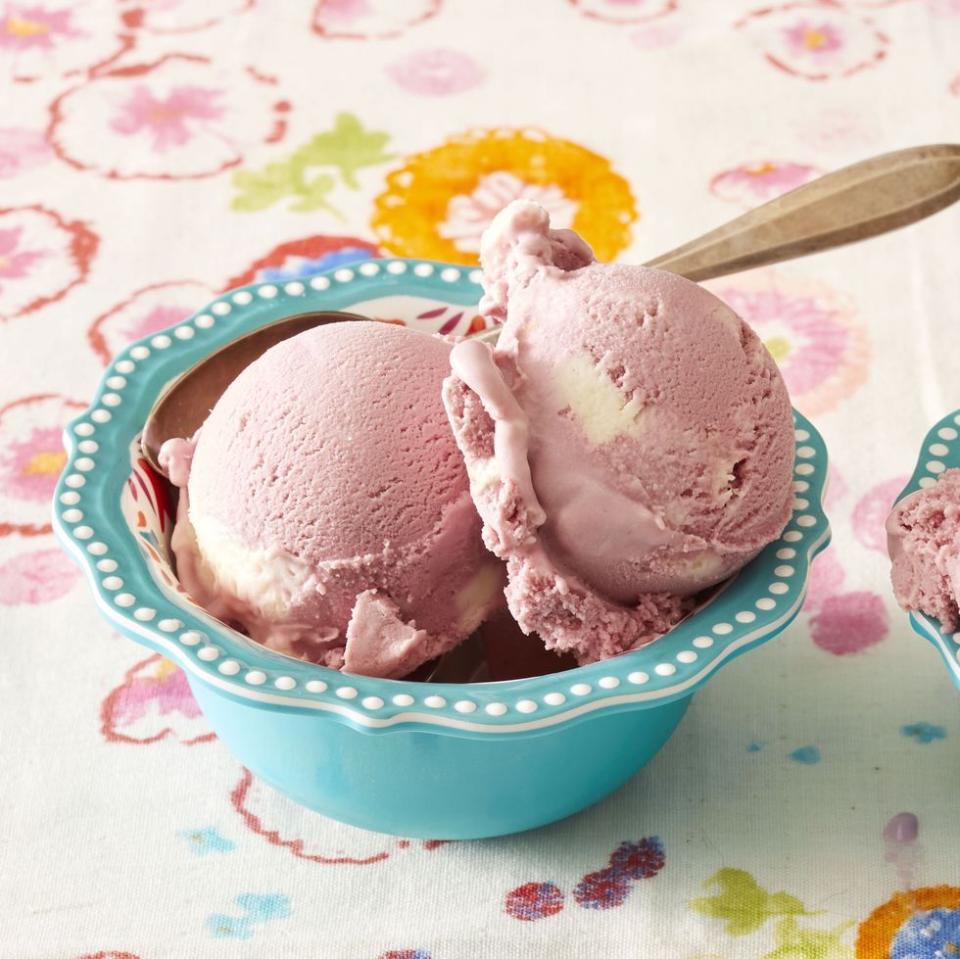 Throw a charming ice cream social.