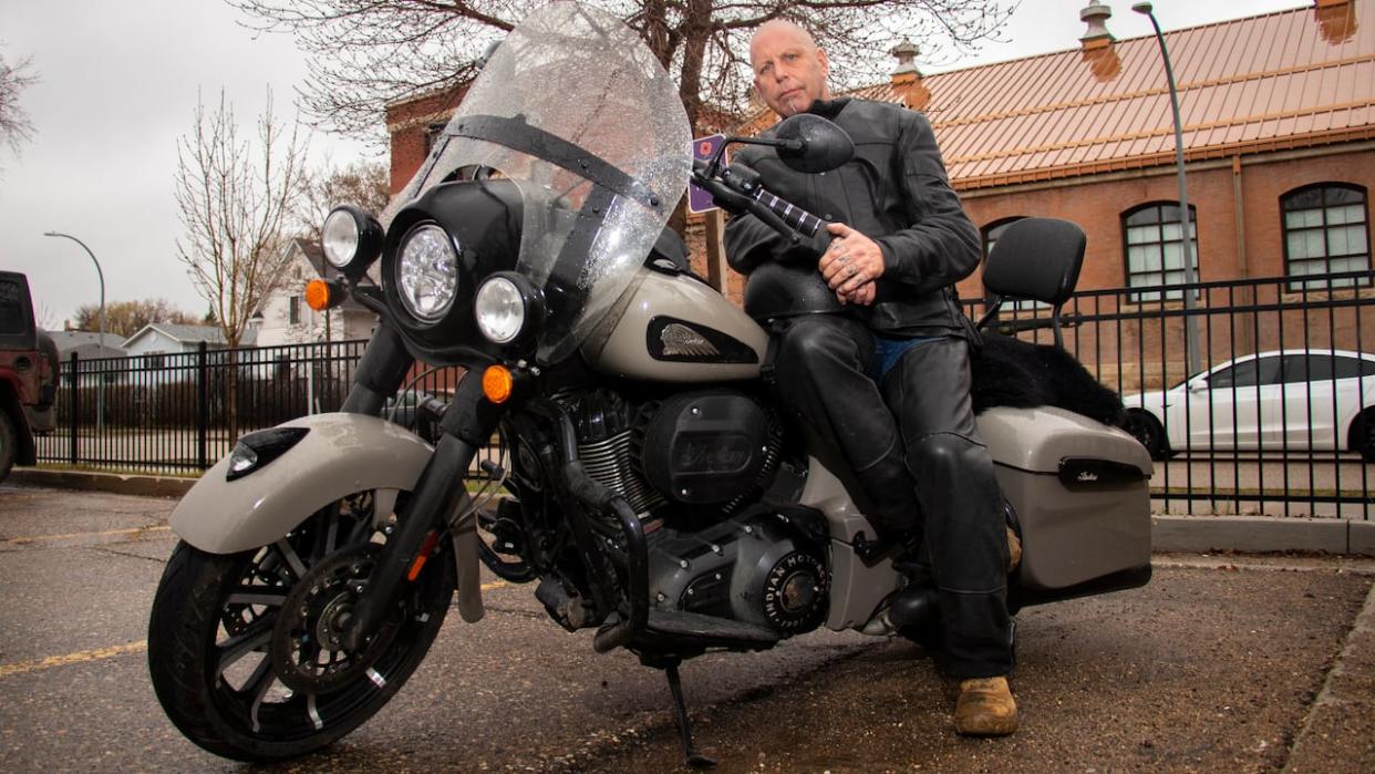 Timothy Yakabowich fought to get a personalized licence plate that says D-DAY for his motorcycle. (Chelsea Kemp/CBC - image credit)