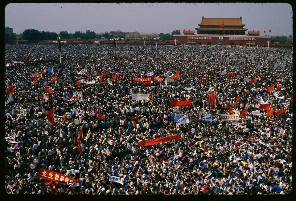 32 Photos Show the Hope and Despair of Tiananmen Square