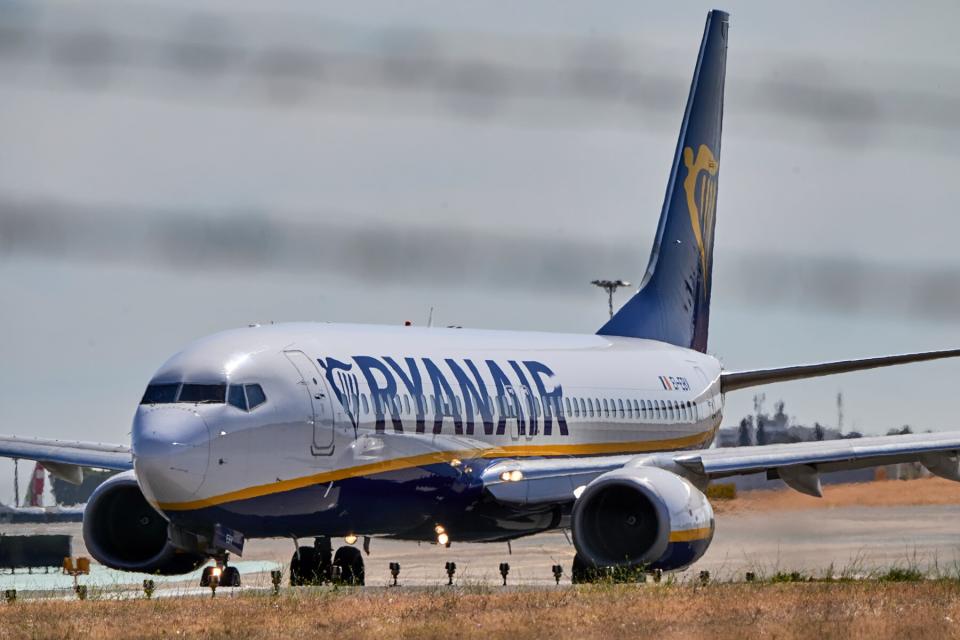 Ryanair Boeing 737-8AS maneuvers for take-off in Lisbon Humberto Delgado International Airport