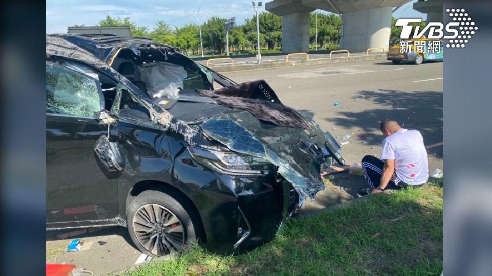 蔡易餘今早驚傳發生車禍。（圖／讀者提供）