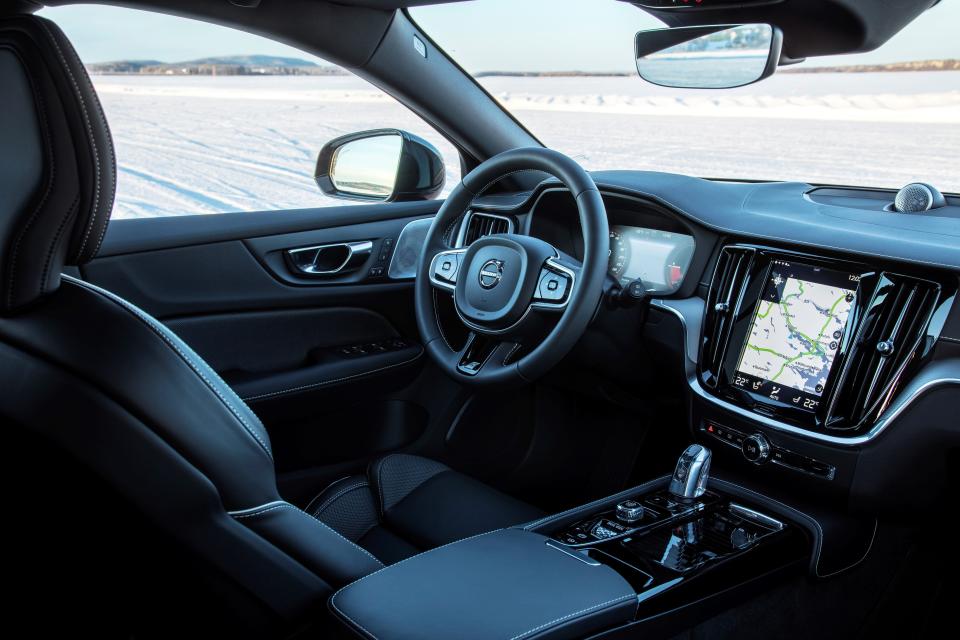 247770_Volvo_V60_T8_Test_Drive_in_Lule_Sweden