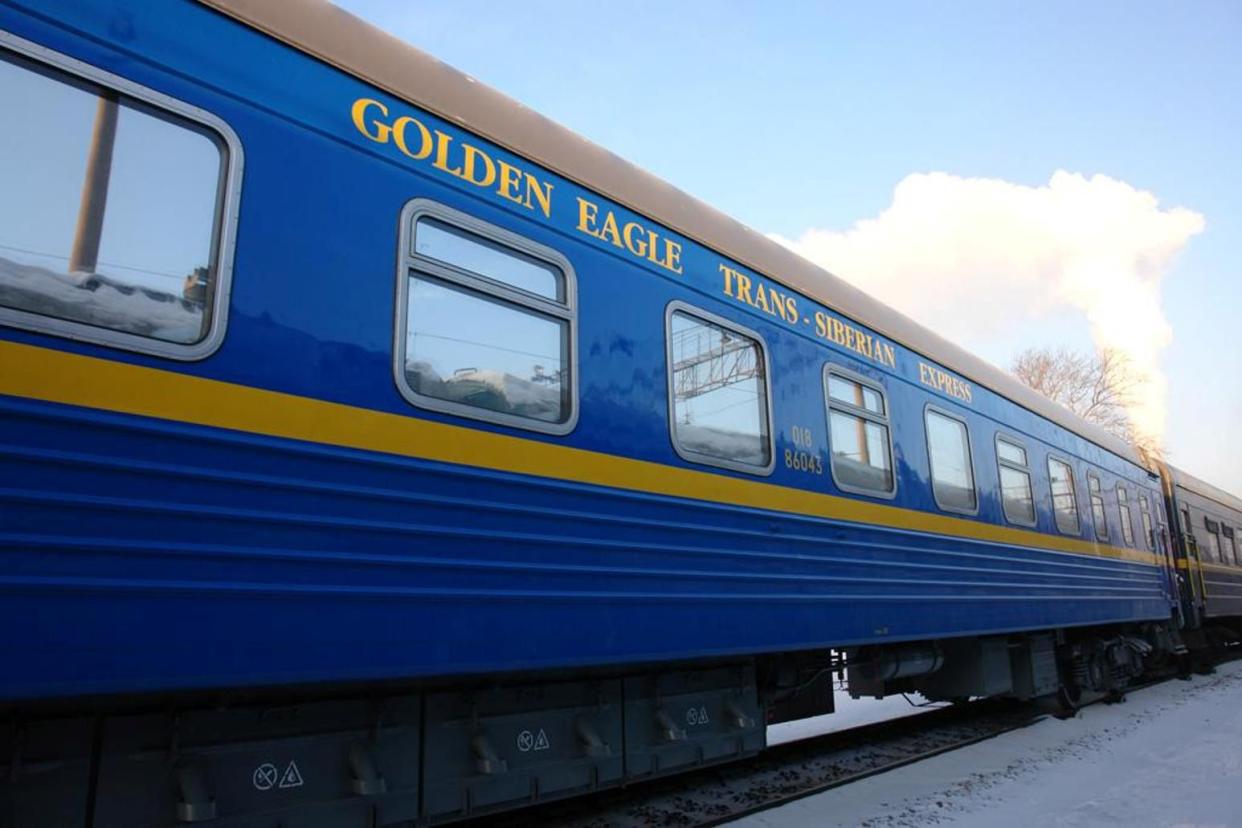 Train Chartering offers Golden Eagle for charter - Carriage exterior