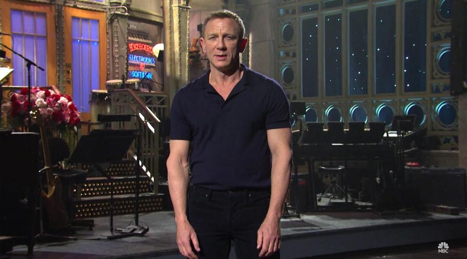 Daniel Craig hosting Saturday Night Live
