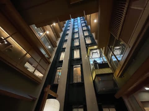 日勝生加賀屋特別引進，日本空運來台的三台豪華電梯 PHOTO CREDIT: coco huang
